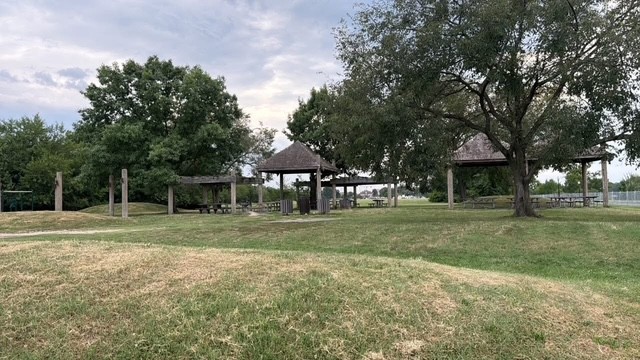 6:00pm Park was empty 